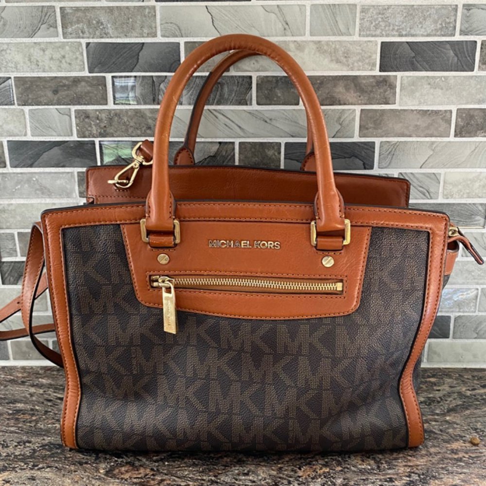 Michael Kors Large Monogram Selma Satchel 30T4GLZS3B in Brown
